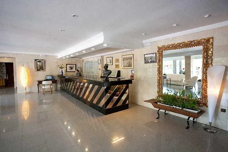 Bj Playamar Hotel & Apartamentos S'Illot