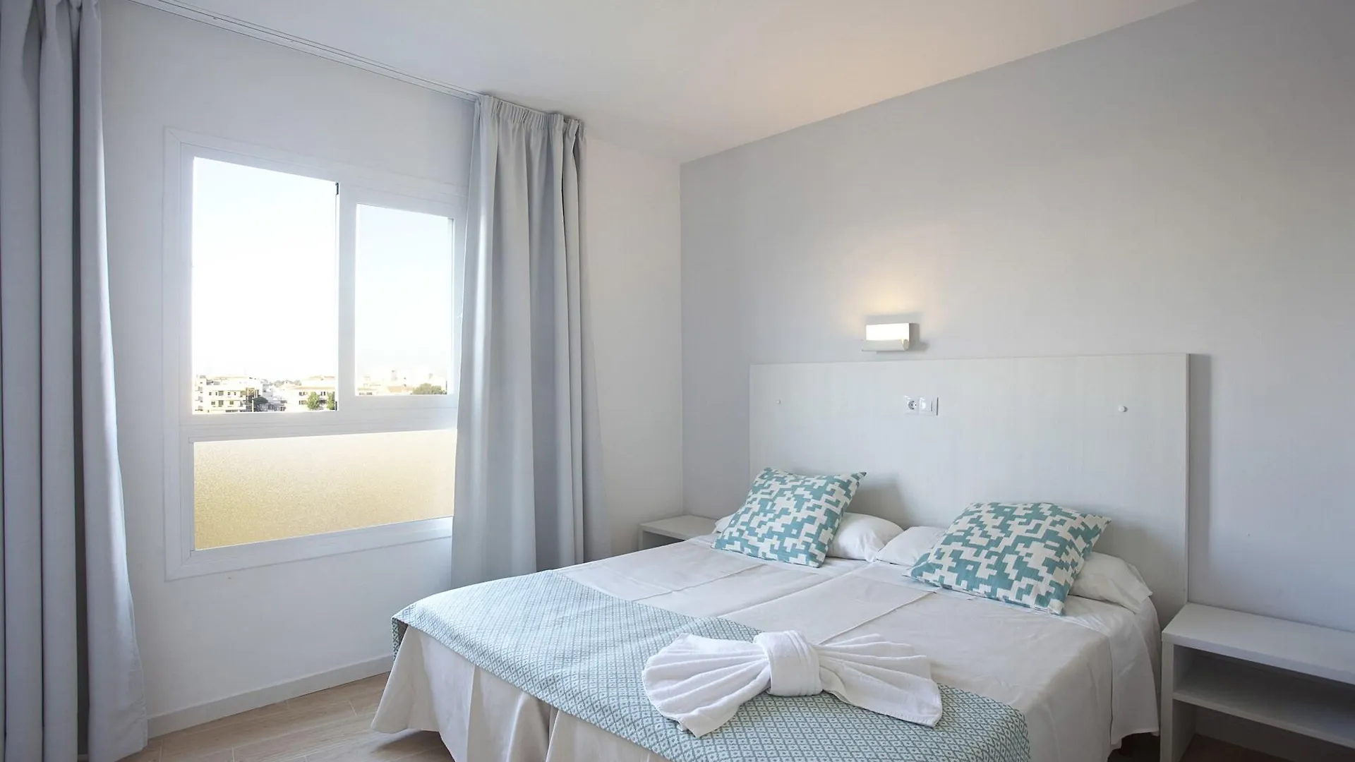 Bj Playamar Hotel & Apartamentos S'Illot  Aparthotel S'Illot (Mallorca)