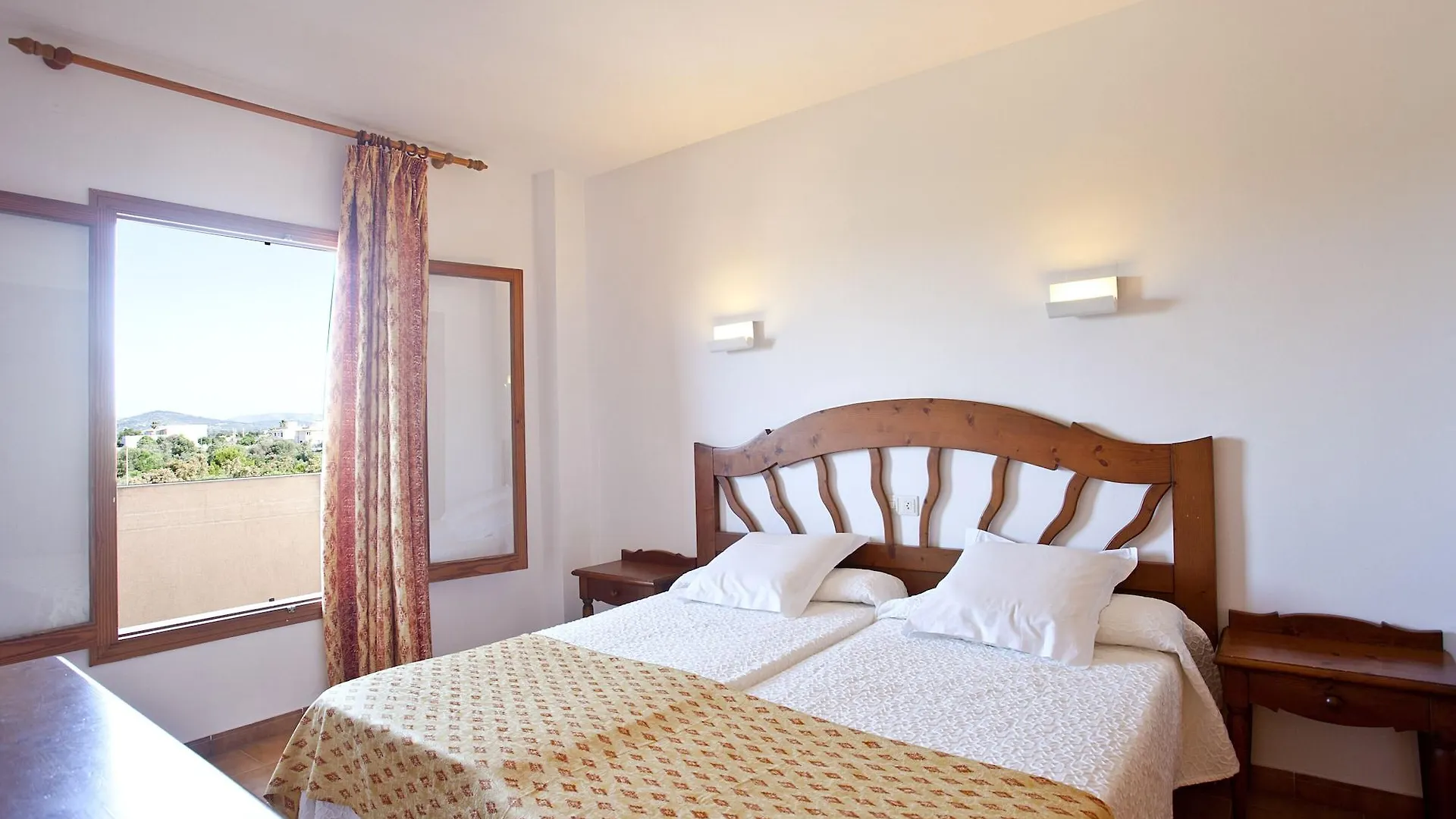Aparthotel Bj Playamar Hotel & Apartamentos S'Illot