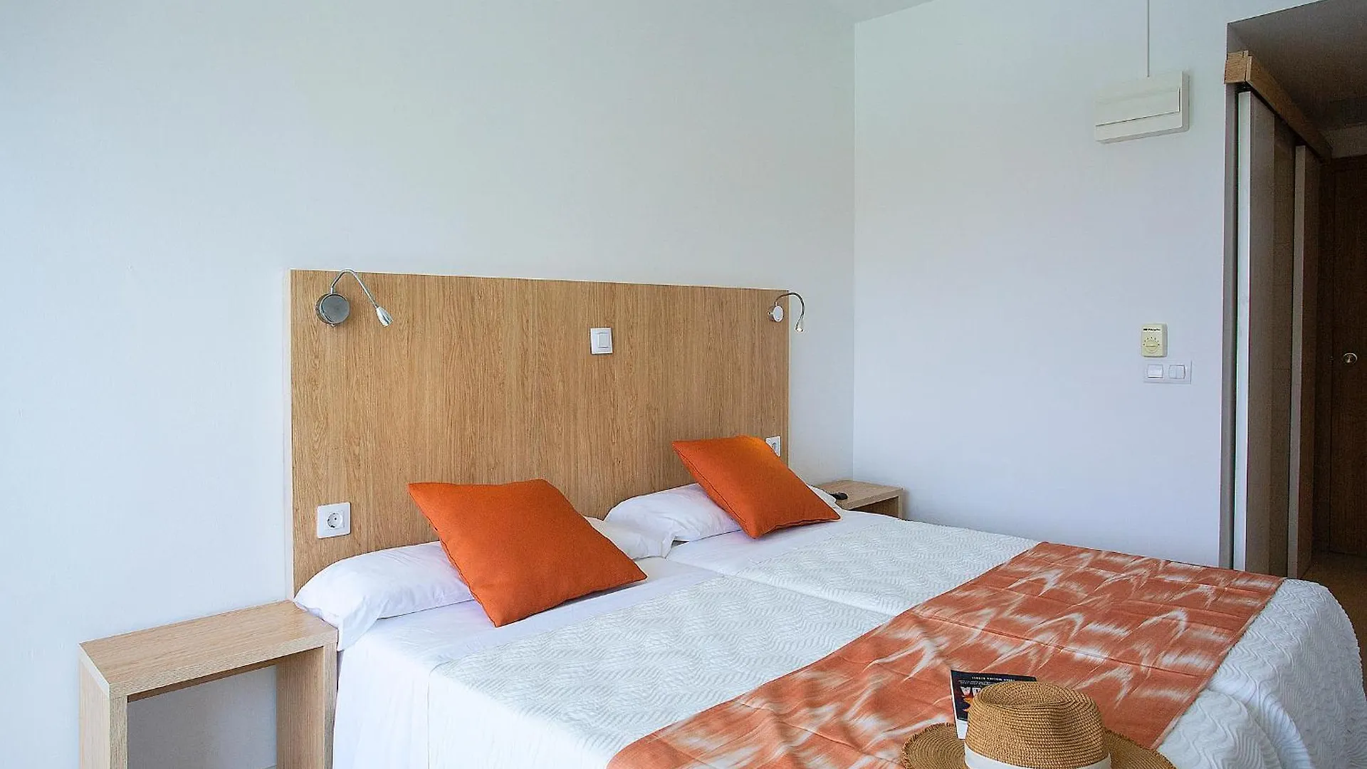 Aparthotel Bj Playamar Hotel & Apartamentos S'illot
