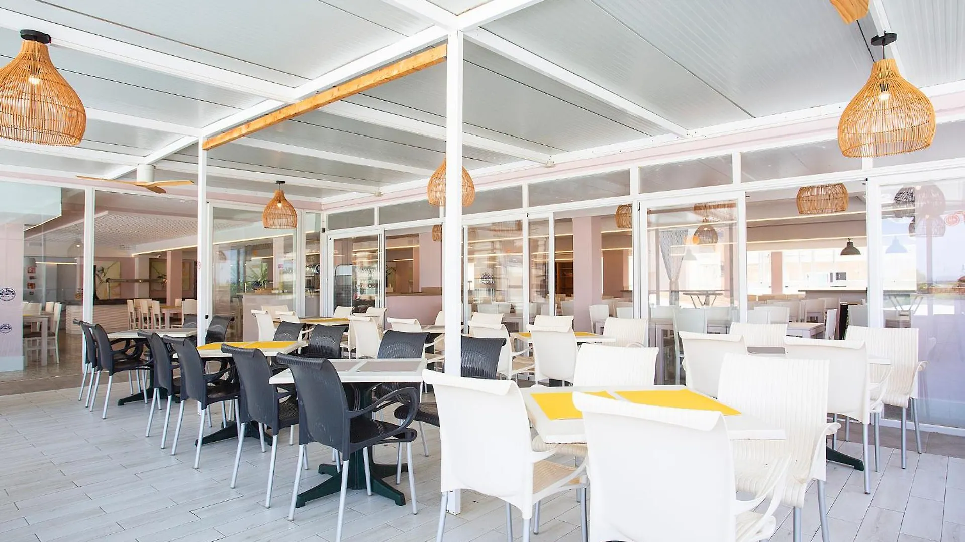 Aparthotel Bj Playamar Hotel & Apartamentos S'illot
